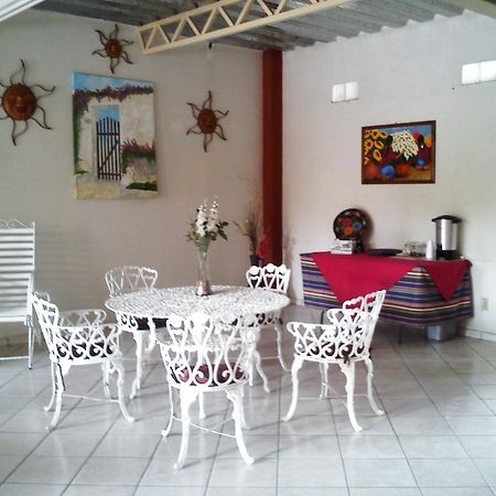 Hotel Los Balcones Parras de la Fuente Bagian luar foto
