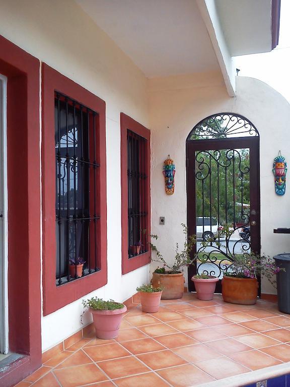 Hotel Los Balcones Parras de la Fuente Ruang foto